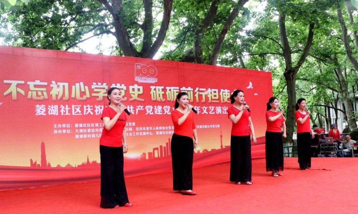 张庆鹏：每一个球员都值得掌声，中国篮球需要不抛弃不放弃