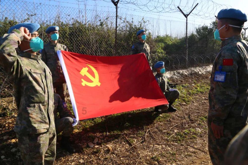 突击英雄