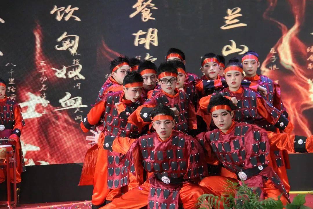 国际学校寒假开启！包玉刚/世外/平和/上中国际，都在强推这些书！